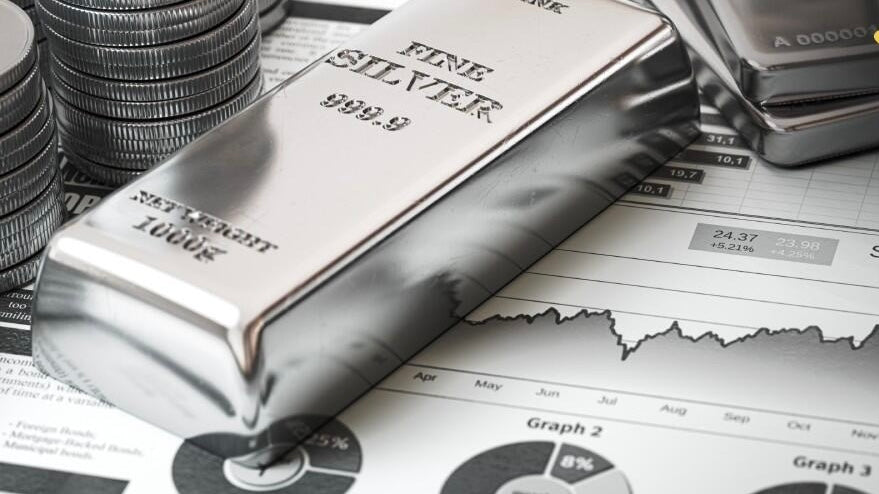 التقرير الأسبوعي لـ «مركز الملاذ الآمن»: تآكل الطلب على الفضة مع تقلص رهانات أسعار الفائدة الأمريكية
